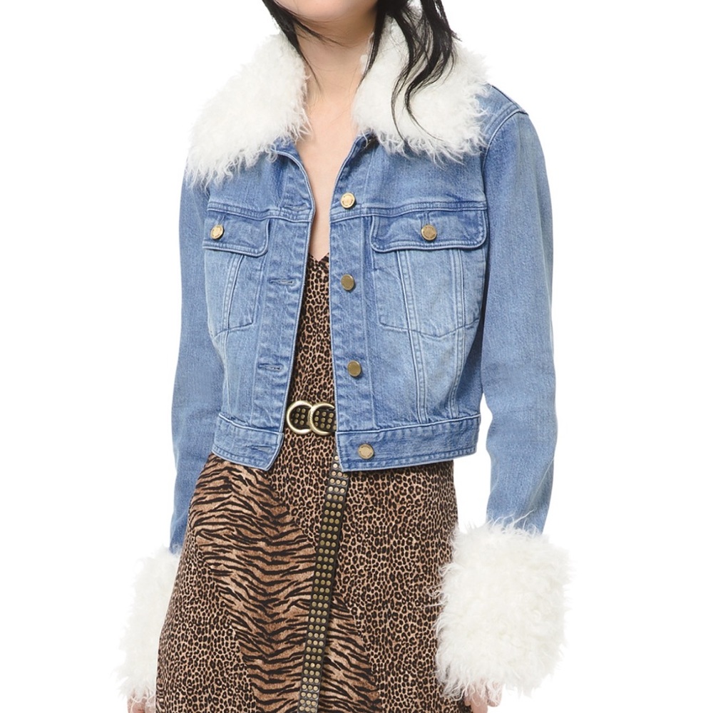 Faux-Fur Trimmed Cropped Denim Jacket in Angel Blue Wash